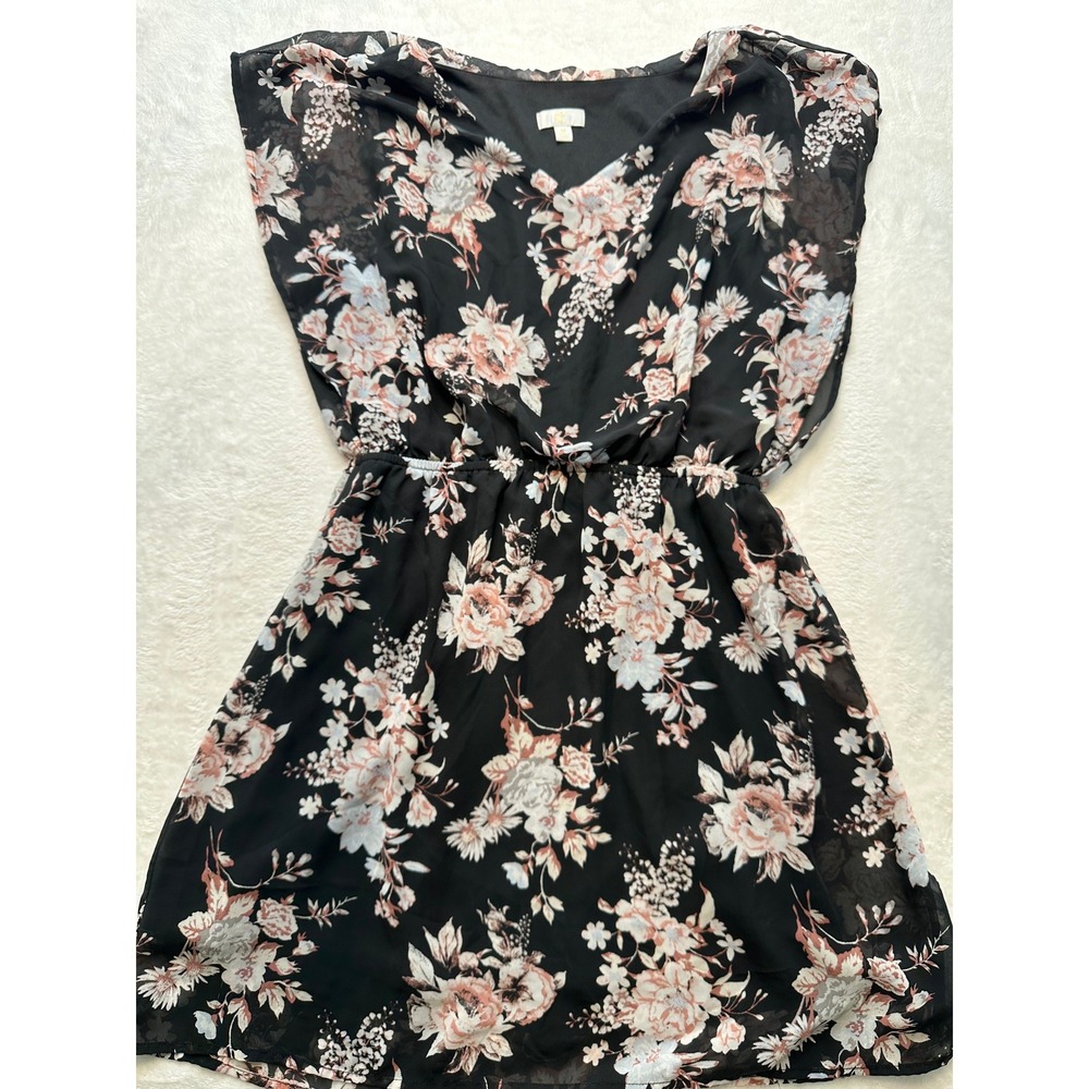 C by Charlotte Russe Black Floral Chiffon V-Neck Mini Dress Medium - 191
